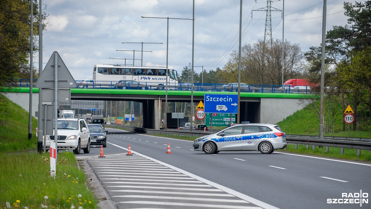 Korek utworzył się na drodze A6, od wjazdu na autostradę z Podjuch w kierunku węzła Kijewo.
