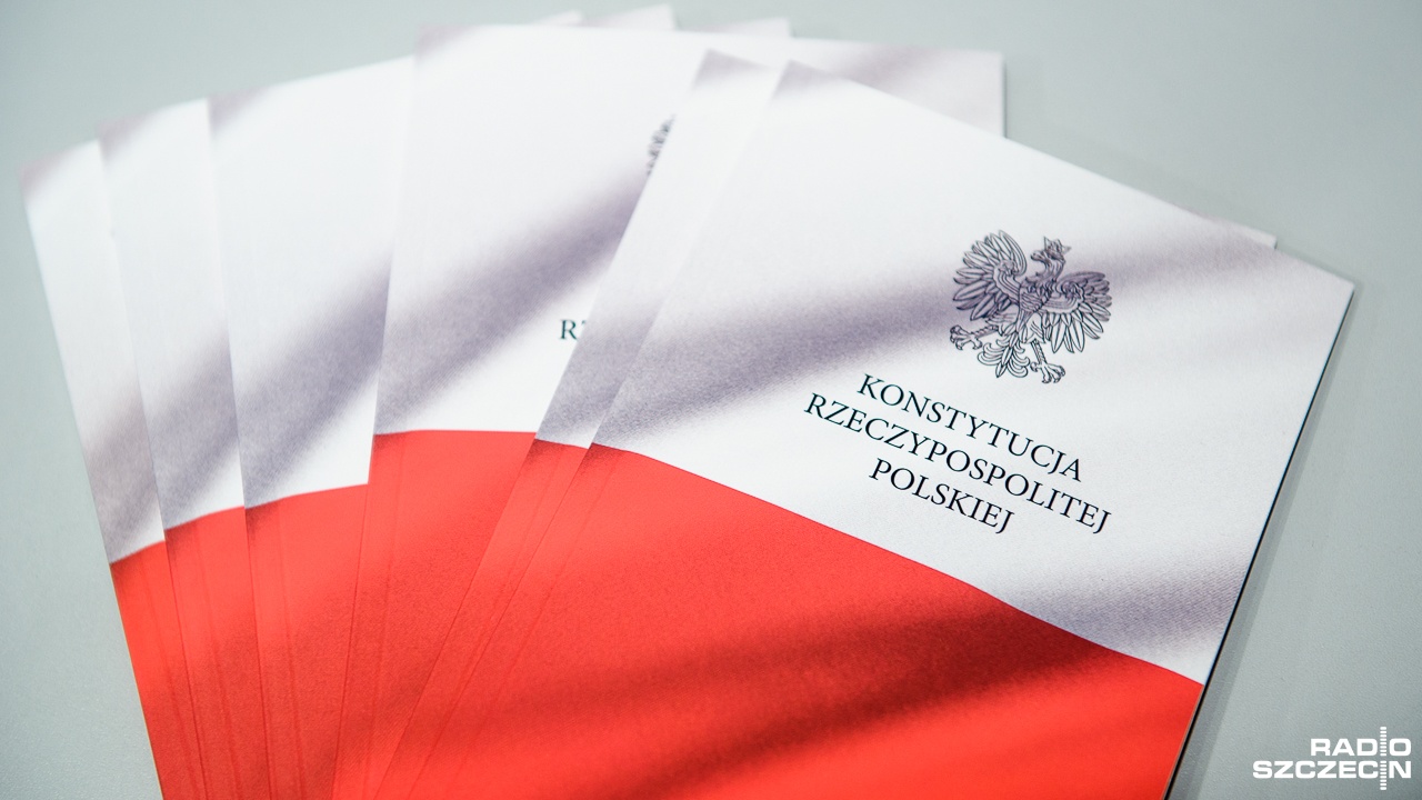 Zdaniem Premiera Mateusza Morawieckiego, powołanie tej komisji pozwoli umocnić polską konstytucję i suwerenność. Fot. Olaf Nowicki [Radio Szczecin/Archiwum]