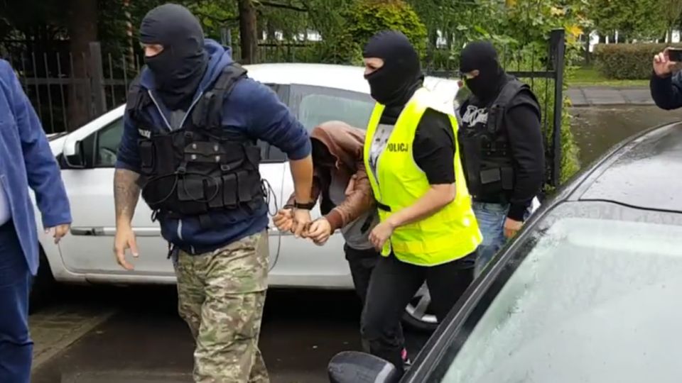 Sąd Apelacyjny w Szczecinie podwyższył wyrok dla Pauliny S., która wyrzuciła z okna noworodka. Oskarżona za zabicie własnego dziecka spędzi w wiezieniu nie 10 a 14 lat.