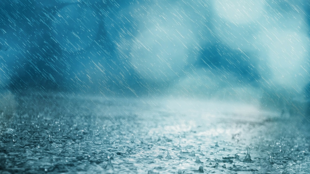 Instytut Meteorologii i Gospodarki Wodnej wydał ostrzeżenia hydrologiczne pierwszego stopnia dla województw: łódzkiego, warmińsko-mazurskiego, pomorskiego i zachodniopomorskiego. W związku z prognozowanym silnym wiatrem z północy, poziom wody na Zalewie Szczecińskim wzrośnie powyżej stanów ostrzegawczych, z możliwością przekroczenia stanów alarmowych.