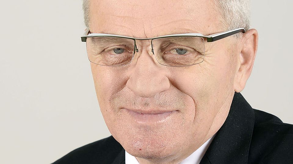 Senator PiS Stanisław Kogut stawił się w katowickiej prokuraturze. Został wezwany, aby usłyszeć zarzuty.