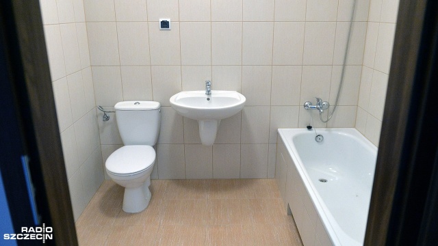 Zakończyła się budowa drugiego etapu osiedla TBS-u Prawobrzeże "Nad Płonią". Fot. Łukasz Szełemej [Radio Szczecin] Mieszkania Nad Płonią gotowe. Rodziny odebrały klucze [WIDEO, ZDJĘCIA]