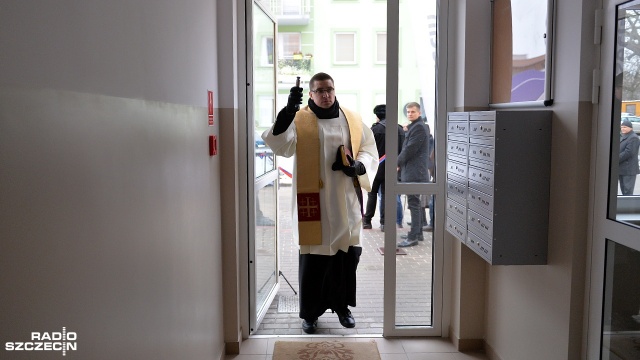 Zakończyła się budowa drugiego etapu osiedla TBS-u Prawobrzeże "Nad Płonią". Fot. Łukasz Szełemej [Radio Szczecin] Mieszkania Nad Płonią gotowe. Rodziny odebrały klucze [WIDEO, ZDJĘCIA]