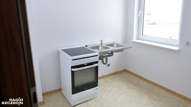 Zakończyła się budowa drugiego etapu osiedla TBS-u Prawobrzeże "Nad Płonią". Fot. Łukasz Szełemej [Radio Szczecin] Mieszkania Nad Płonią gotowe. Rodziny odebrały klucze [WIDEO, ZDJĘCIA]