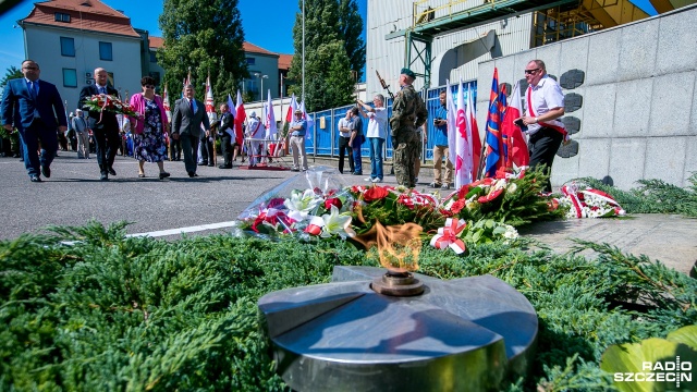 Uroczystości upamiętniające podpisanie porozumień sierpniowych. Fot. Weronika Łyczywek [Radio Szczecin] Uroczystości rocznicowe szczecińskiego Sierpnia '80 [WIDEO, ZDJĘCIA]