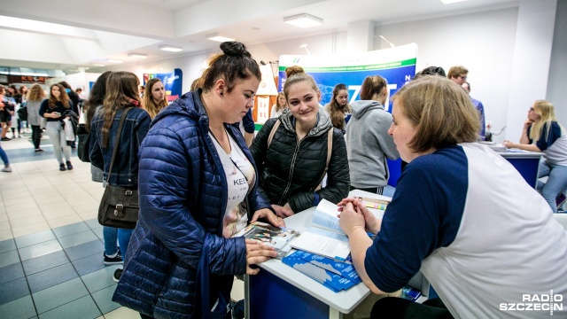 "Perspektywy 2017" w Szczecinie. Fot. Weronika Łyczywek [Radio Szczecin] Przyszli studenci mają duże perspektywy [ZDJĘCIA]