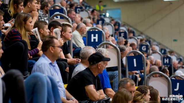 Chemik Police - Poli Budowlani Toruń 3:0. Fot. Olaf Nowicki [Radio Szczecin] Pewna wygrana i fotel lidera dla Chemika [DUŻO ZDJĘĆ]