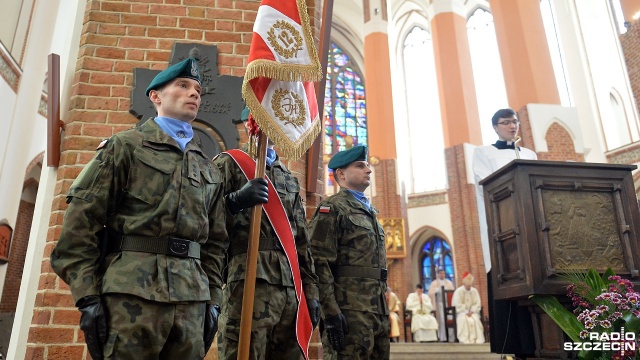 Msza Święta za Ojczyznę. Fot. Łukasz Szełemej [Radio Szczecin] Msza w intencji ojczyzny [WIDEO, ZDJĘCIA]