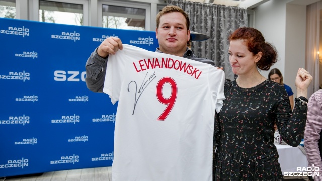 Wszystkie pary nadal walczą o główną wygraną, czyli wymarzone wesele w Hotelu Bukowy Park. Fot. Weronika Łyczywek [Radio Szczecin] Kto wygra wesele w naszym radiowym konkursie? Głosowanie trwa [WIDEO, DUŻO ZDJĘĆ]