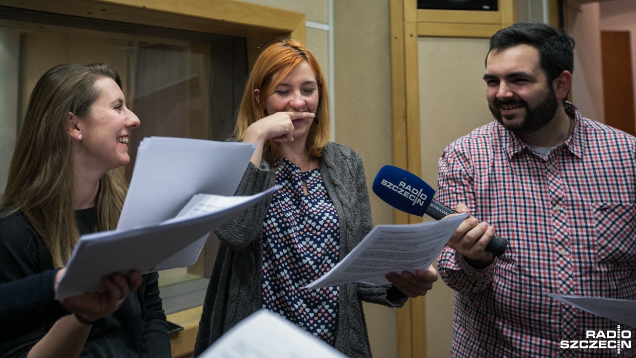 Raz, Dwa, Trzy, Mikołajem będziesz Ty - to tytuł świątecznej bajki, którą z okazji Bożego Narodzenia przygotowało Radio Szczecin. To nasz prezent dla wszystkich słuchaczy. Premiera słuchowiska w Wigilię na naszej antenie.