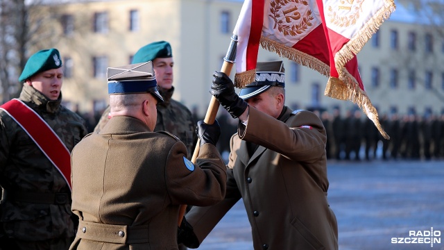 Zmiana na stanowisku dowódcy w 12 Brygadzie Zmechanizowanej w Szczecinie. Po trzech latach kadencji generał brygady Dariusz Górniak zakończył służbę jako dowódca.