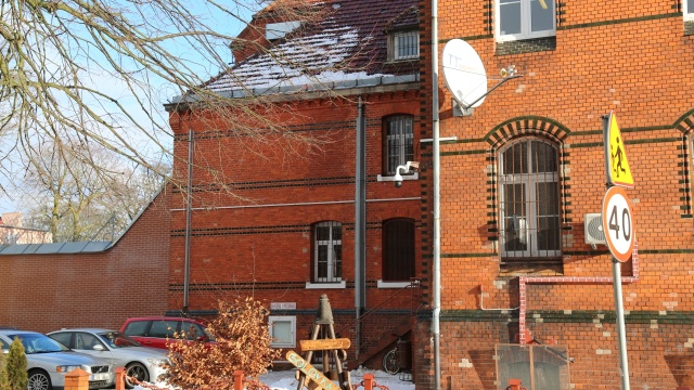 Dyrekcja aresztu w Świnoujściu i prokuratura wyjaśniają czy strażnik więzienny pobił osadzonego. Na początku stycznia miał uderzyć mężczyznę, tę informację podał portal świnoujskie.info.
