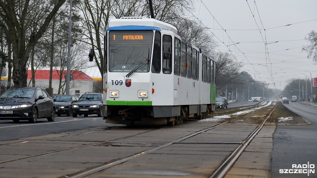 Transportowa rewolucja w Szczecinie za ponad 230 milionów złotych - miejska spółka Tramwaje Szczecińskie potwierdza wcześniejsze zapowiedzi, że do 2023 roku doczekamy się modernizacji 18 kilometrów torów tramwajowych w śródmieściu Szczecina, a także całego układu drogowego na wielu kluczowych skrzyżowaniach i placach np. Rodła, Żołnierza czy Hołdu Pruskiego.