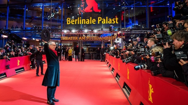 W stolicy Niemiec rozpoczyna się wieczorem 67. Międzynarodowy Festiwal Filmowy Berlinale. O główne nagrody, czyli Złote i Srebrne Niedźwiedzie, powalczy w tym roku 18 filmów, w tym najnowszy obraz Agnieszki Holland pod tytułem Pokot.