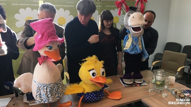 Premierę przedstawienia Kiedy zakwitnie margerytka przygotowuje szczeciński Teatr Lalek Pleciuga.