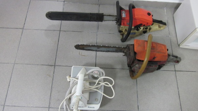 Nastolatkę, która ukradła butlę z gazem i piły spalinowe, zatrzymali choszczeńscy policjanci.