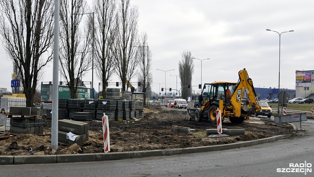 Utkniemy już na Estakadzie Pomorskiej. Zator przed modernizowanym skrzyżowaniem Struga z Gryfińską sięga siedmiu kilometrów.