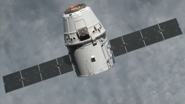 Prywatny statek kosmiczny Dragon wrócił z Międzynarodowej Stacji Kosmicznej na Ziemię. Bezzałogowa kapsuła spadła do Pacyfiku u wybrzeży Kalifornii.