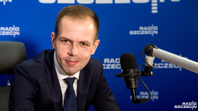 Niedbalstwo i opieszałość zarzuca urzędnikom przewodniczący Komisji Kultury szczecińskiej Rady Miasta. Rafał Niburski w Rozmowach pod krawatem przypomniał, że nadal nie ma pozwu w sprawie rozpadającej się Frygi.