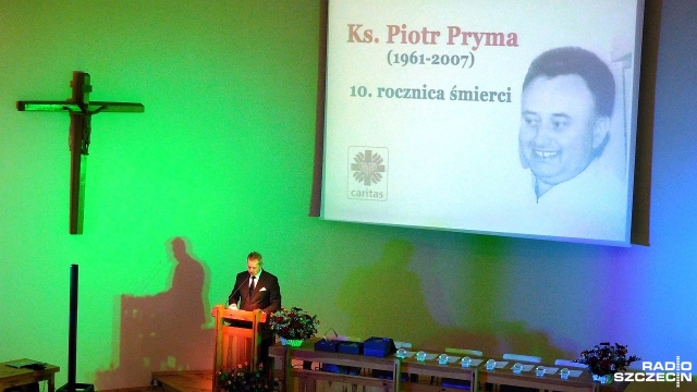 Swój czas i serce dzielił z wolontariuszami i ubogimi. We wtorek minęła 10. rocznica śmierci pierwszego dyrektora Caritas Archidiecezji Szczecińsko-Kamieńskiej ks. Piotra Prymy. Tworzył struktury Caritas na Pomorzu Zachodnim i przez 15 lat kierował organizacją w archidiecezji. Zmarł po długiej chorobie nowotworowej.