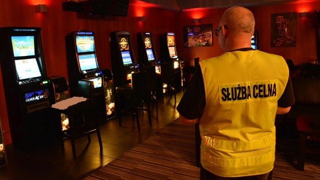 Od 1 kwietnia obowiązuje nowa ustawa hazardowa przygotowana przez Ministerstwo Finansów. Jej celem jest uszczelnienie rynku zakładów i wprowadzenie monopolu państwa Totalizatora Sportowego.