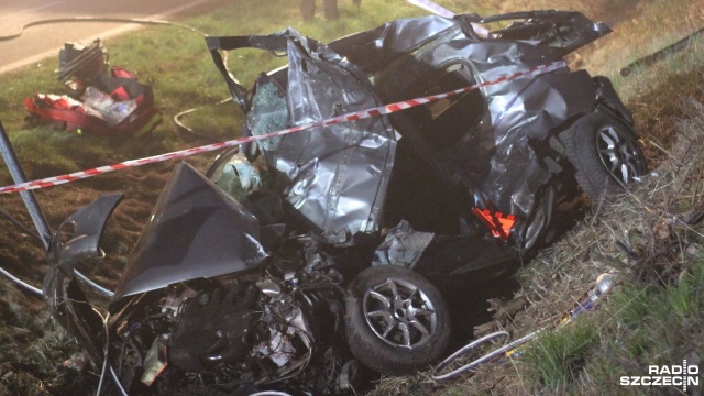 Tragiczny wypadek na niestrzeżonym przejeździe kolejowym w miejscowość Uliszki, w powiecie koszalińskim w ciągu drogi krajowej nr 11.