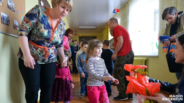Polacy mieszkający na Litwie obdarowani przed Wielkanocą. Rodacy z Kresów otrzymali około 600 paczek z żywnością i słodyczami w ramach akcji Paczka dla Rodaka i Bohatera na Kresach.