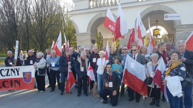 Szczecinianie w Warszawie upamiętnią katastrofę smoleńską