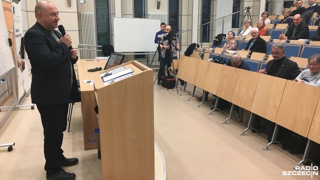 W porównaniu do Węgier - Polska zrobiła niewiele w sprawie dekomunizacji - powiedział Tadeusz Płużański, publicysta. Prezes Fundacji Łączka przyjechał do Szczecina na Dni Przyjaźni Polsko-Węgierskiej.