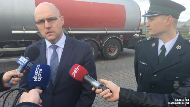 Zaskoczenia nie było, firmy przewozowe były przygotowane na zmiany w przepisach, a same kontrole przebiegają płynnie - tak wdrożenie tzw. pakietu przewozowego oceniają przedstawiciele Izby Administracji Skarbowej oraz Urzędu Celno-Skarbowego ze Szczecina.