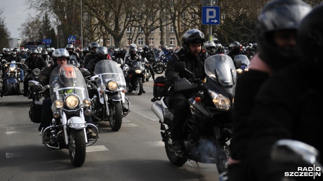 W związku z przejazdem kolumny motocykli w ramach akcji Motoserce, w sobotę na ulicach Szczecina mogą wystąpić utrudnienia w ruchu.