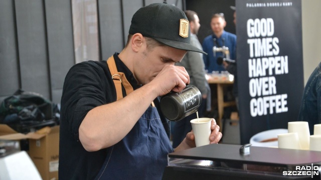 W Kołobrzegu trwają w ten weekend Mistrzostwa Polski Baristów. Spotkało się tam ponad 20 specjalistów od parzenia kawy technikami alternatywnymi dla ekspresu.