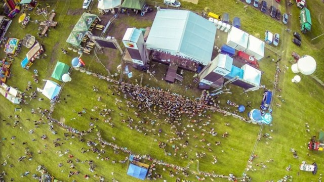 Zespół Kombii, Dawid Kwiatkowski, Jose Torres i Agata Sobocińska będą głównymi gwiazdami tegorocznych Dni Chemika 2017. Impreza zaplanowana na sobotę 27 maja wyjątkowo odbędzie się w okolicach plaży w Trzebieży.