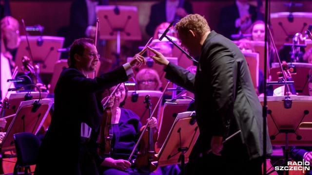 To był wyjątkowy muzyczny wieczór w Filharmonii w Szczecinie. Prawie dwie godziny trwał koncert muzyki filmowej Obrazowa symfonika.