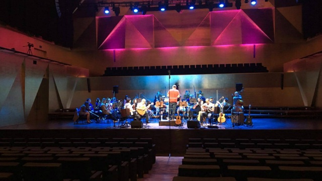 Muzyka z takich filmów jak Lalka, Pożegnanie z Marią czy Człowiek z żelaza zabrzmi w szczecińskiej filharmonii.