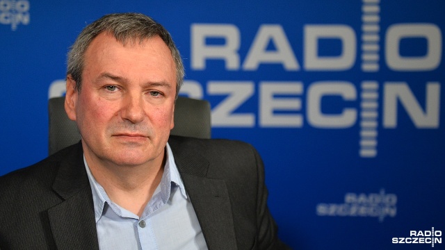 Trzeba zamienić program 500 plus na lepszą wersję - mówi Tomasz Szybowski z Nowoczesnej.