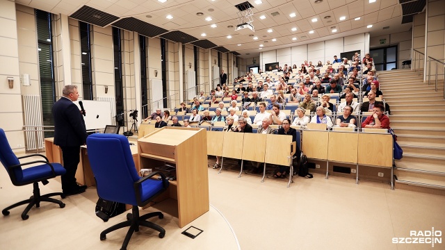 W służbach specjalnych w Polsce wciąż jest wiele patologii - mówił na spotkaniu w Szczecinie Wojciech Sumliński.