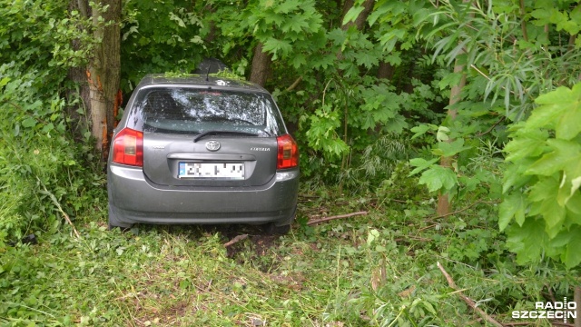 Wypadek na drodze krajowej nr 11 na wysokości Ustronia Morskiego. Do zdarzenia doszło około południa.