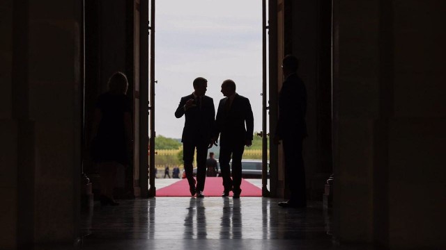 Prezydent Francji rozmawiał Władimirem Putinem