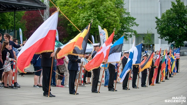 Szczecin po raz pierwszy jest gospodarzem międzynarodowych ćwiczeń wojskowych BALTOPS, organizowanych corocznie przez NATO na wodach Morza Bałtyckiego. Na Placu Solidarności uroczyście pożegnano wszystkie jednostki.