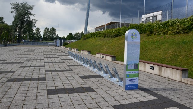 W Kołobrzegu powstają stacje Roweru Miejskiego. Miasto podpisało umowę na wykonanie całego systemu i wszystkie mobilne wypożyczalnie mają być gotowe w ekspresowym tempie, bo jeszcze w piątek wieczorem.