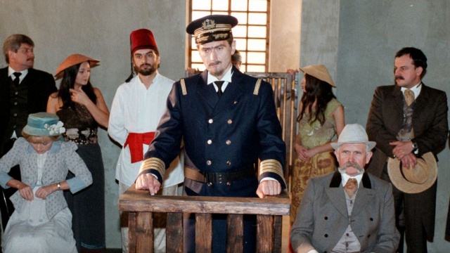 W Sopocie w poniedziałek rozpoczyna się 17. Festiwal Teatru Polskiego Radia i Teatru Telewizji Polskiej Dwa Teatry. O Grand Prix rywalizować będzie w tym roku 26 słuchowisk i 13 spektakli telewizyjnych, a także osiem produkcji radiowych biorących udział w konkursie słuchowisk dla dzieci i młodzieży.