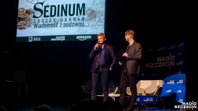 To była artystyczna uczta - tak mówili widzowie o premierze radiowego audiobooka Sedinum. Wiadomość z podziemi. Spektakl odbył się w niedzielę po południu w szczecińskiej filharmonii.