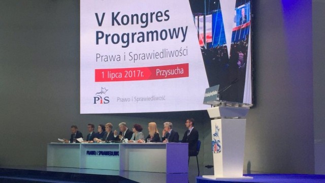 Jarosław Kaczyński podsumował dotychczasowe dokonania rządu i wytyczył priorytety działań swojej formacji na najbliższe miesiące.