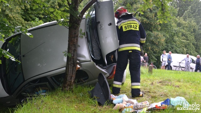 Dwie osoby trafiły do szpitala na skutek wypadku do jakiego doszło około godziny 11 na ulicy Krzywoustego w Kołobrzegu.