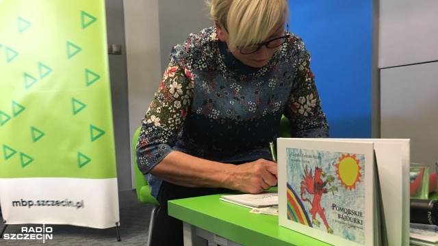 Znawczyni kuchni Pomorza Zachodniego na przestrzeni wieków - Grażyna Zaremba-Szuba, spotkała się z czytelnikami w bibliotece Pro Media w Szczecinie.