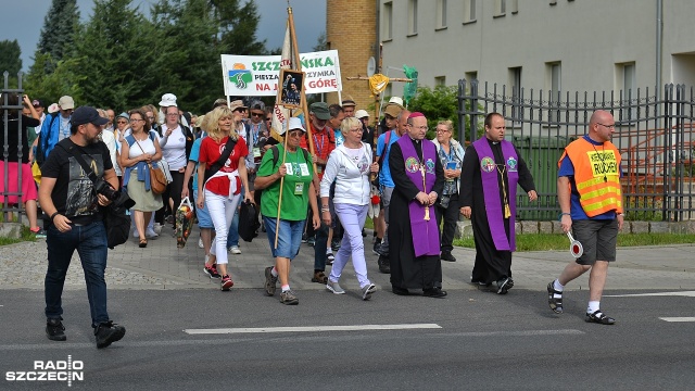 Piesza pielgrzymka do Częstochowy wyruszyła w sobotę ze Szczecina. Przez najbliższe dwa tygodnie ponad 200 osób pokona około 550 kilometrów.
