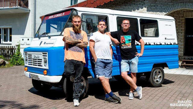 Prawie 3 tysiące kilometrów po Europie... Żukiem. Tyle przejadą trzej przyjaciele ze Szczecina w trakcie wrześniowego rajdu 039039Złombol039039. To charytatywna impreza, której trasa w tym roku wiedzie z Katowic do Kraju Basków w Hiszpanii.