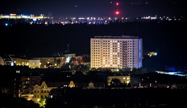 Był rysowany na murach i chodnikach. Dawał nadzieje na odzyskanie niepodległości. We wtorek znak Polski Walczącej będzie wyświetlony na budynku akademika przy ul. Kordeckiego.