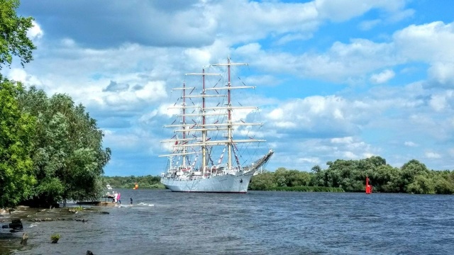 Piątek był wyjątkowym dniem początku regat The Tall Ships Races. Te najważniejsze chwile uwieczniliście na swoich zdjęciach.